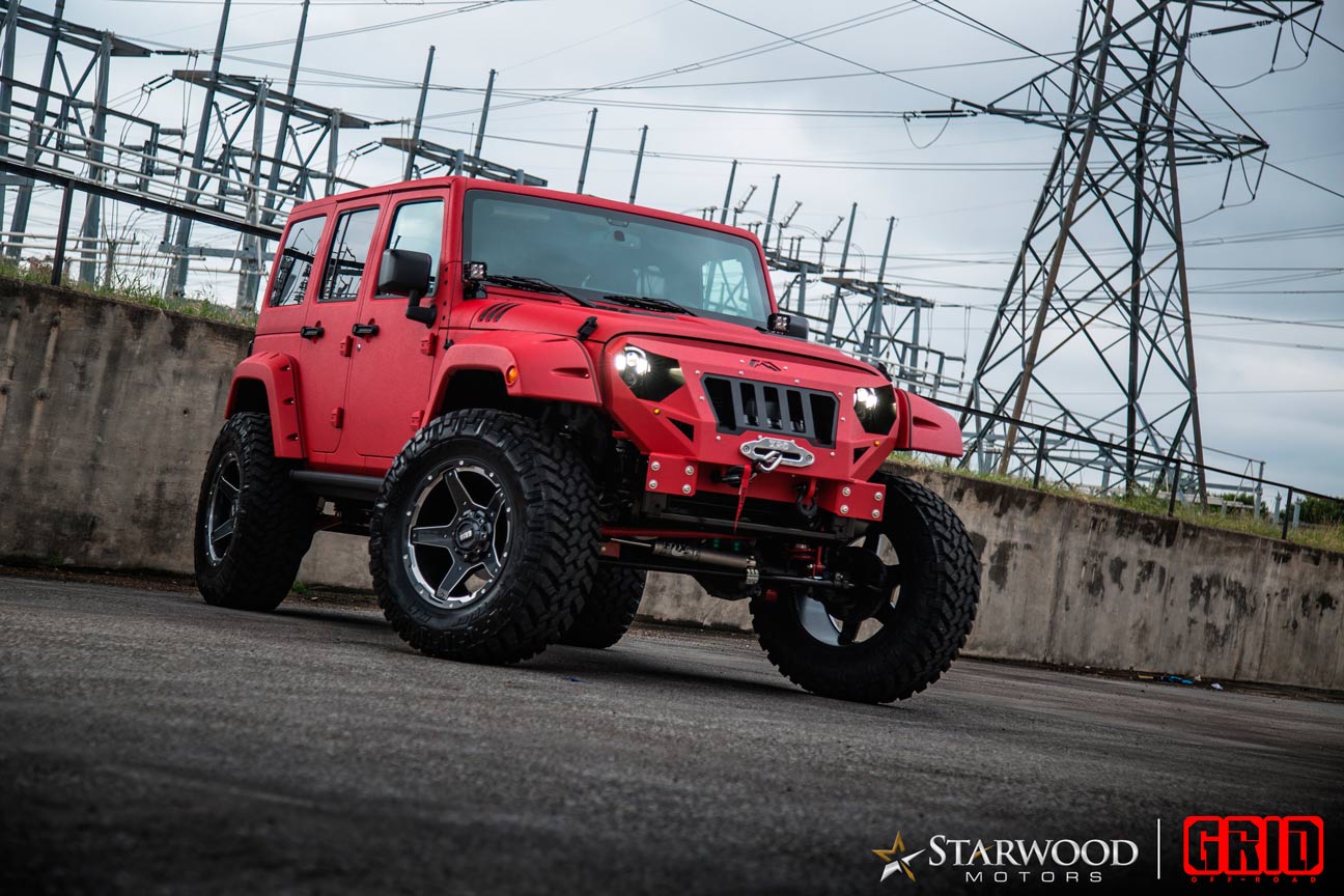 GRID-GD4-Gloss-Graphite-Milled-Matte-Red-Jeep-Rubicon-(2)