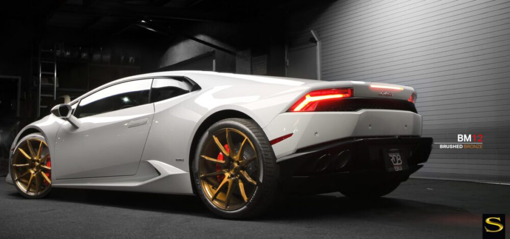 Lamborghini | Black di Forza | BM12 | by Savini Wheels Switzerland